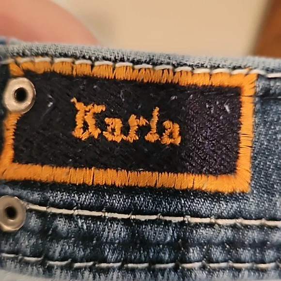 Rock Revival Jeans - Picture 4 of 4